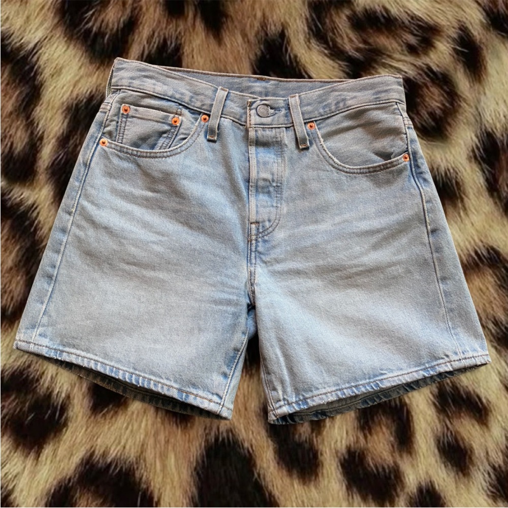 LEVI’S 501 Mid Thigh Short